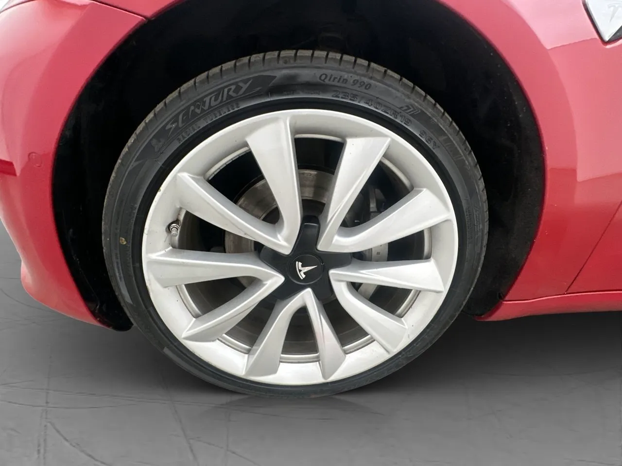 Vehicle image 33