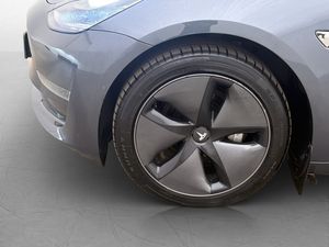 Tesla Model 3 bild 32