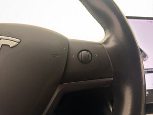 Tesla Model 3 bild 20