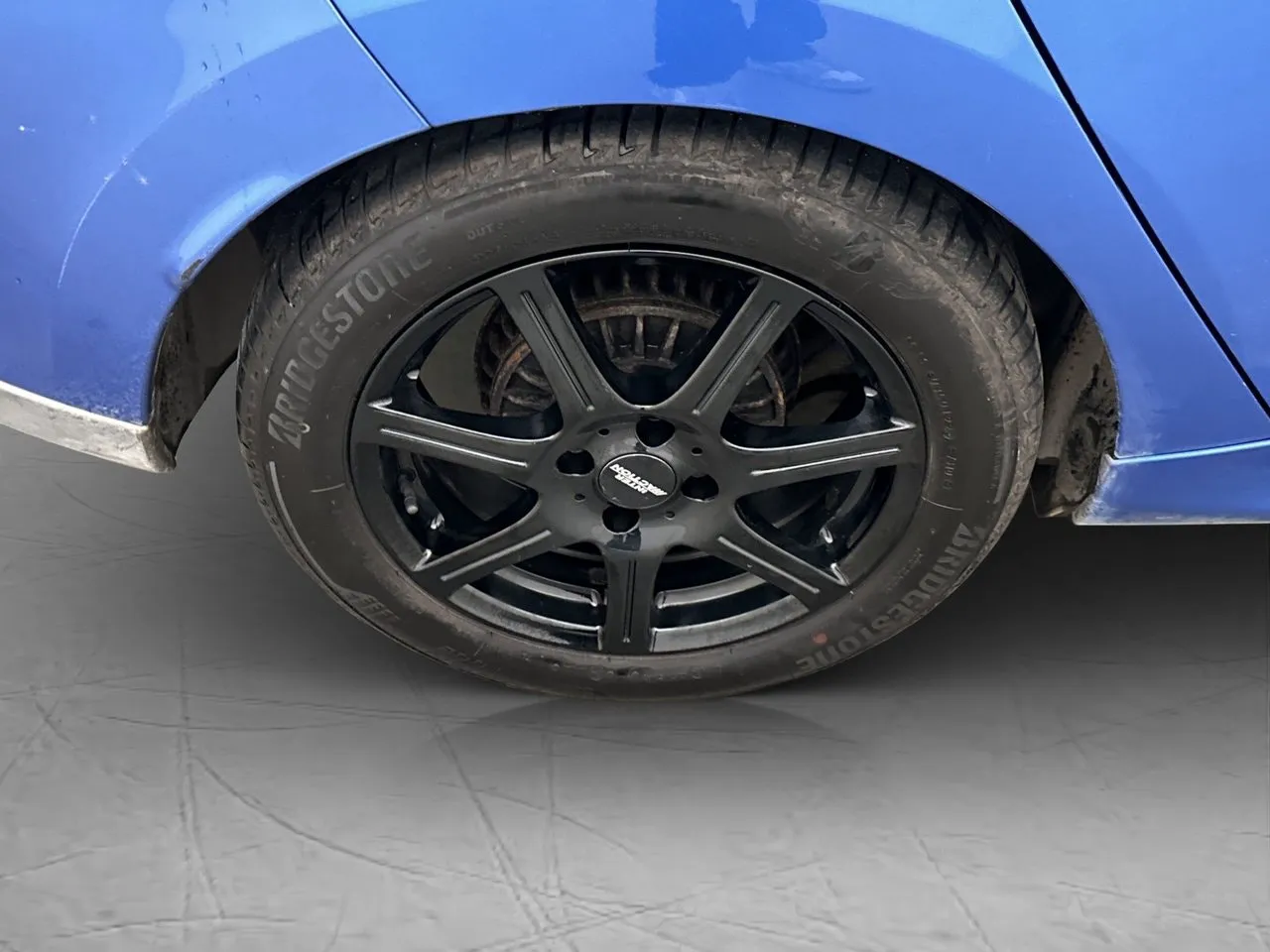 Vehicle image 31