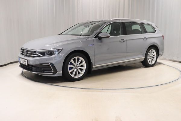 Volkswagen Passat Sportscombi GTE 1.4 TSI 218hk Drag Kamera Värmare - 2023