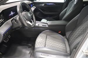 Volkswagen Passat bild 7