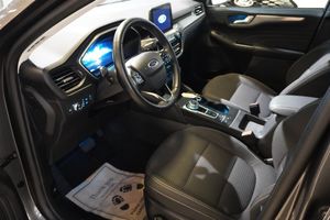 Ford Kuga bild 2