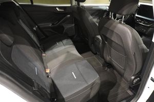 Ford Focus bild 8