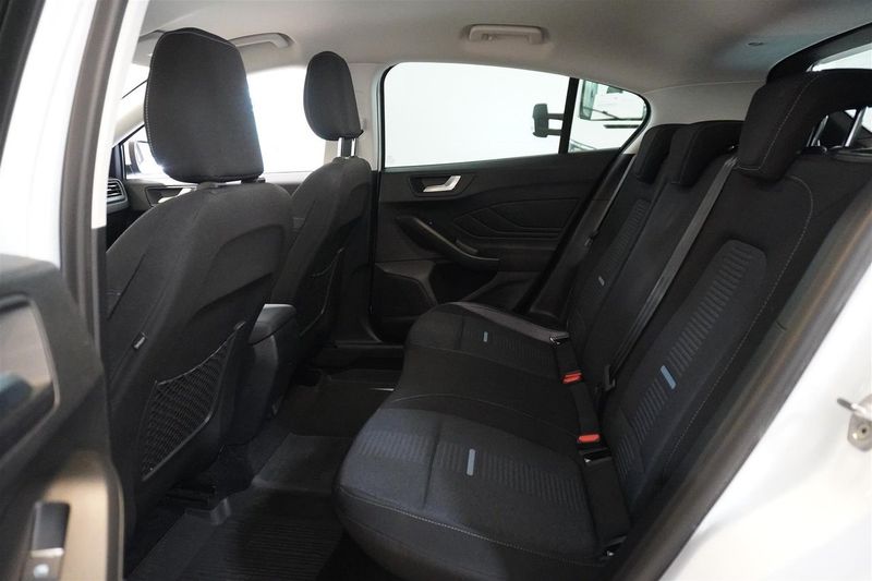 Ford Focus bild 8
