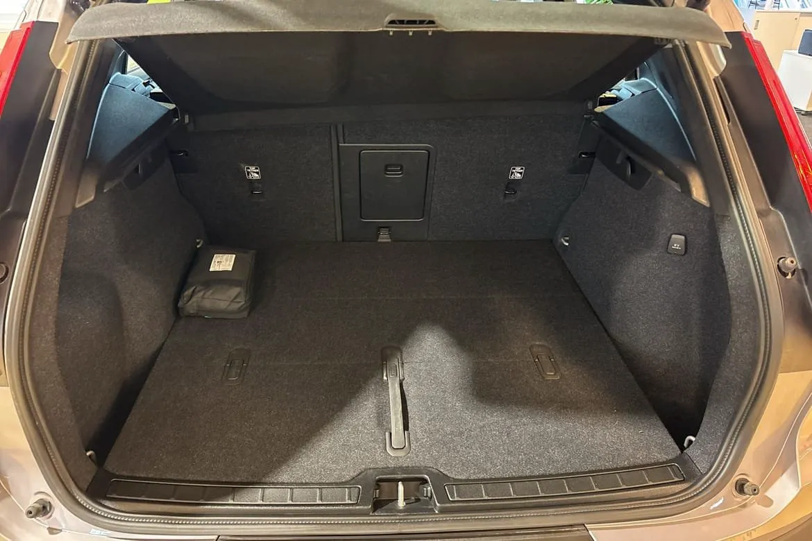 Vehicle image 22