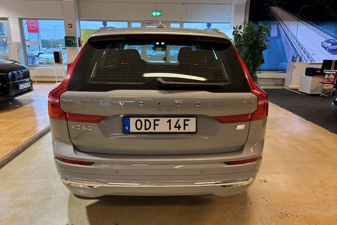 Vehicle image 34