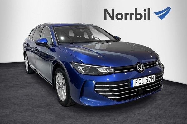 Volkswagen Passat Business Plug-in-hybrid Drag/Massage 13mil - 2025
