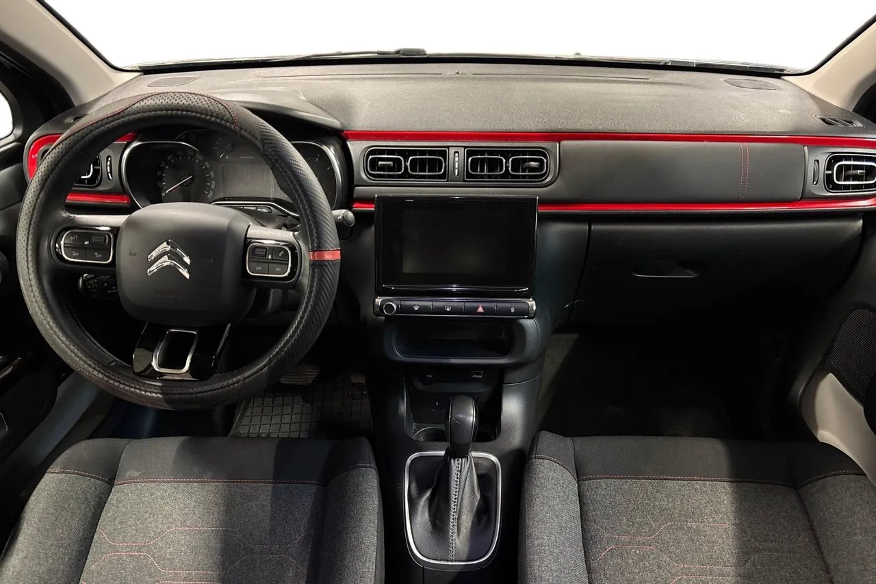 Vehicle image 11