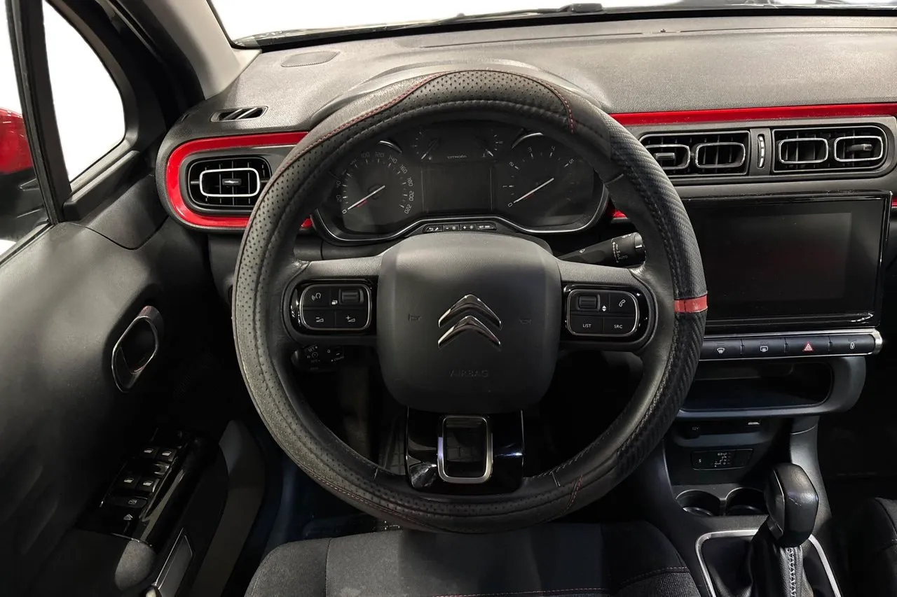 Vehicle image 15