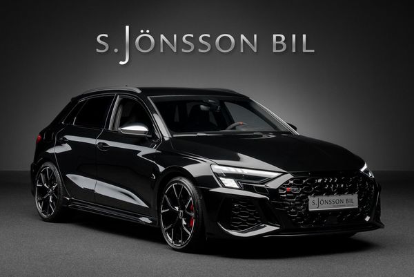 Audi RS3 Sportback / Sportavgas / B&O / Matrix LED - 2024
