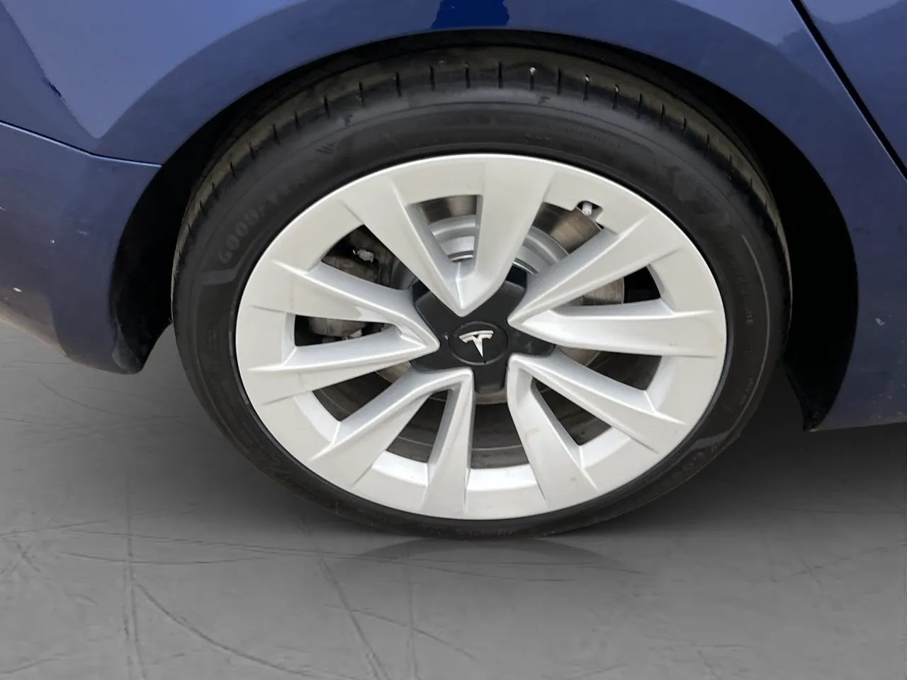 Vehicle image 36