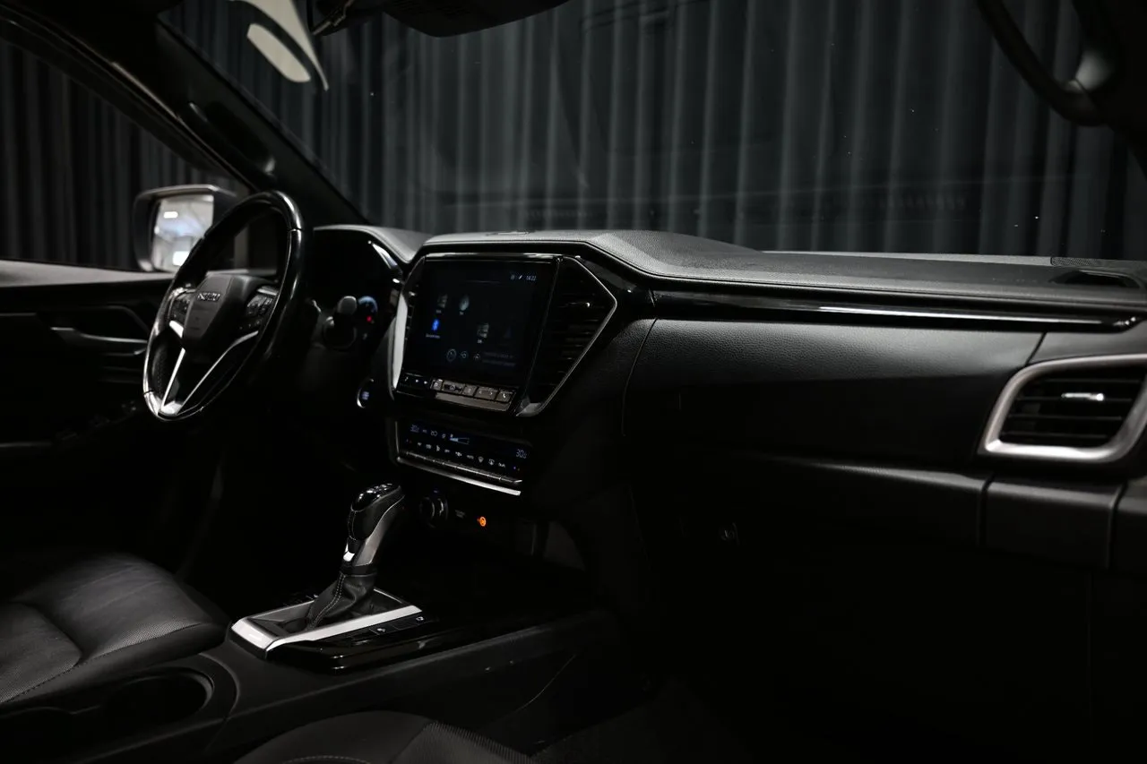 Vehicle image 31