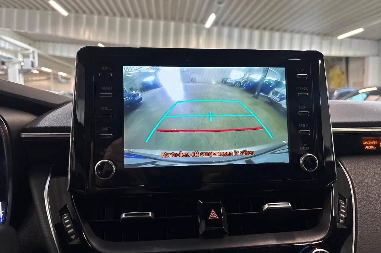 Vehicle image 17