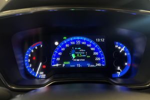 Suzuki Swace bild 17