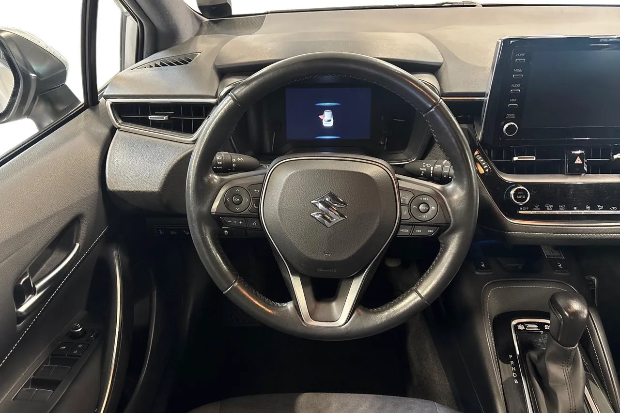 Vehicle image 15