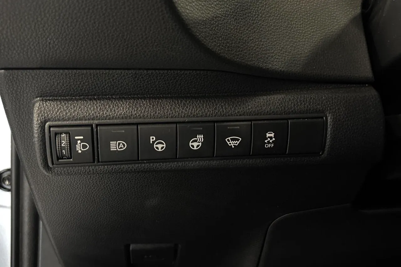 Vehicle image 21