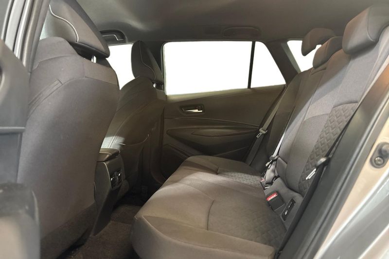 Suzuki Swace bild 14