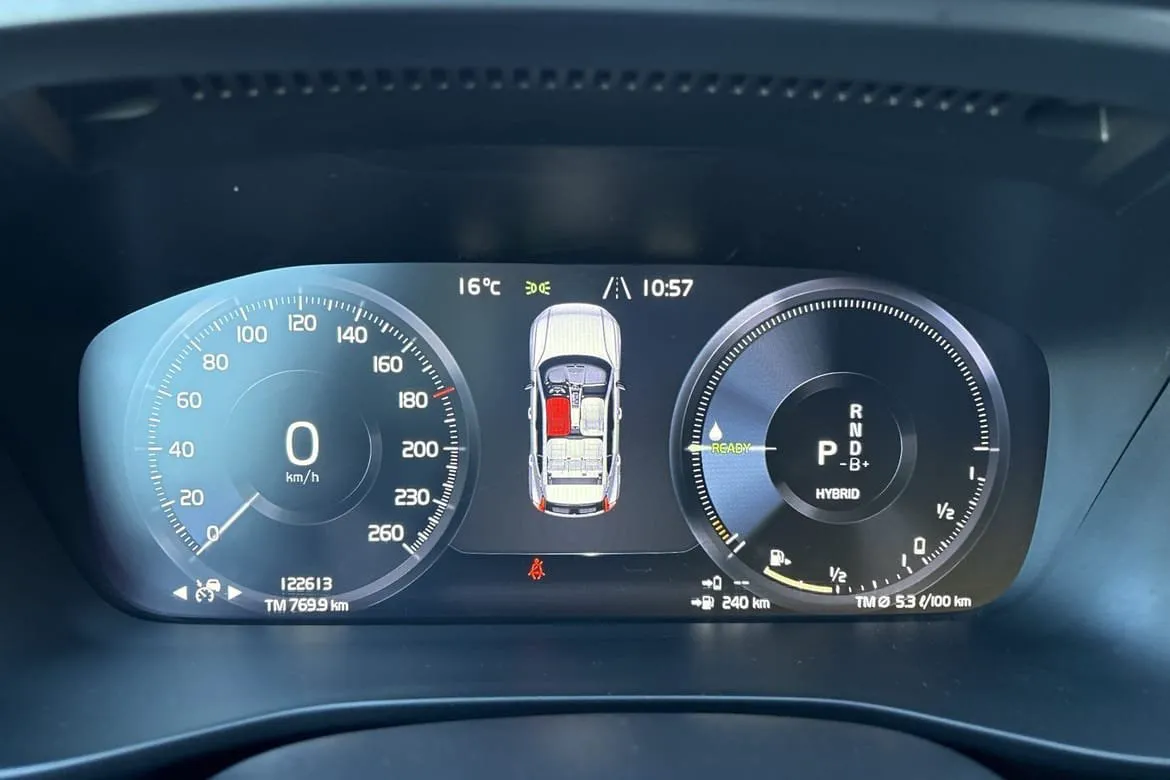 Vehicle image 21