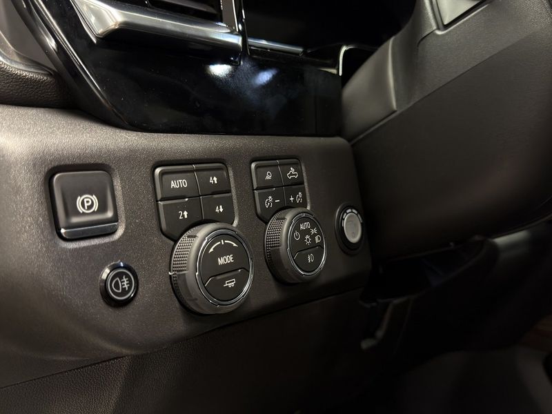 Chevrolet Silverado bild 17