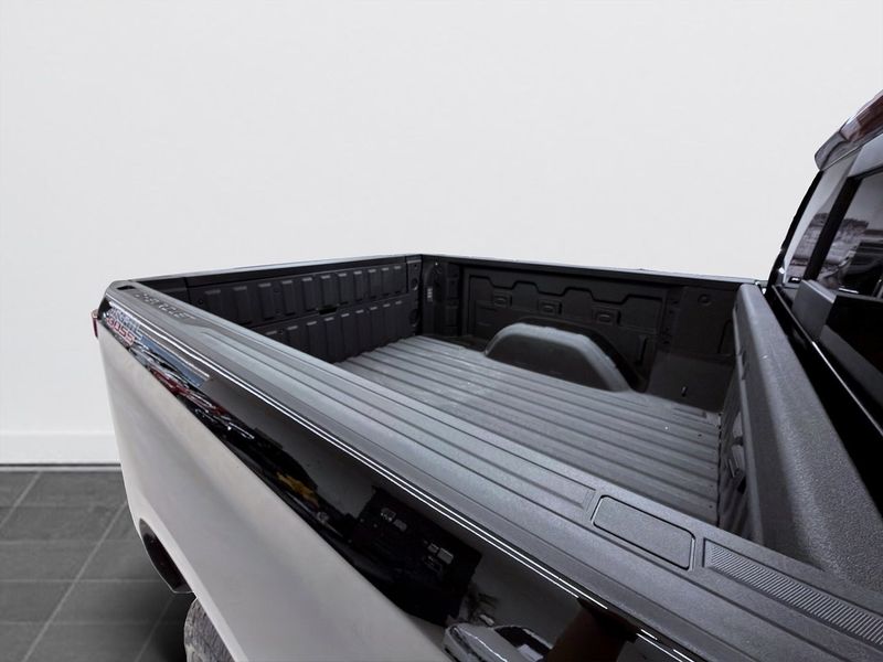 Chevrolet Silverado bild 16