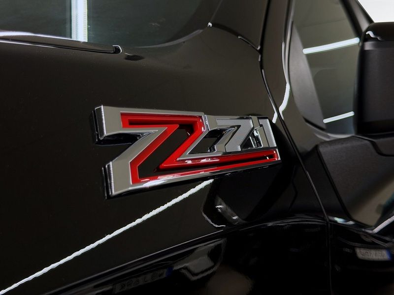 Chevrolet Silverado bild 25