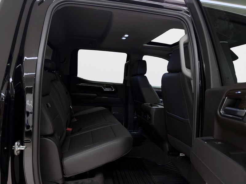 Chevrolet Silverado bild 10