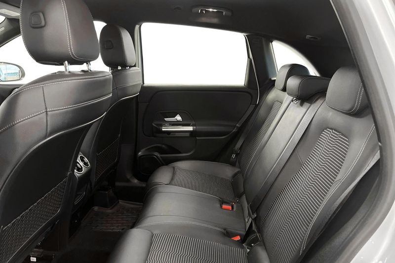 Mercedes B200 bild 16