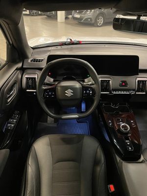 Suzuki e Vitara bild 3