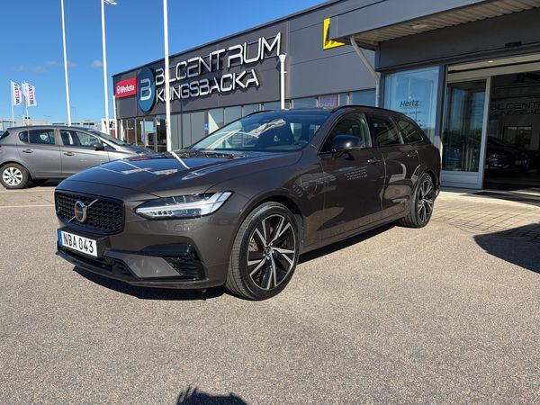Volvo V90 Recharge T6 AWD, Plus Dark,18,8kw,Drag,Läder,360 kamera - 2023