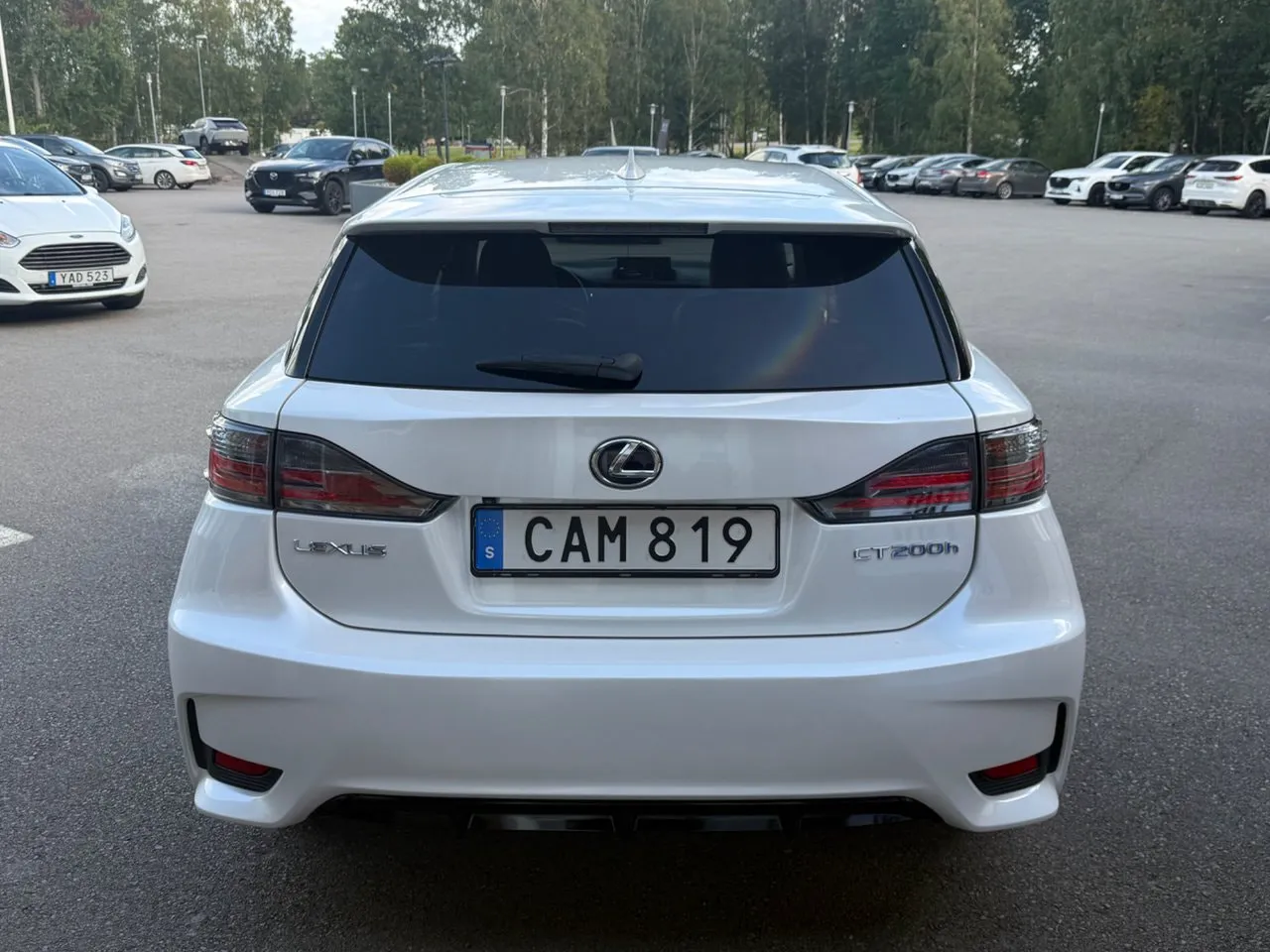 Vehicle image 3