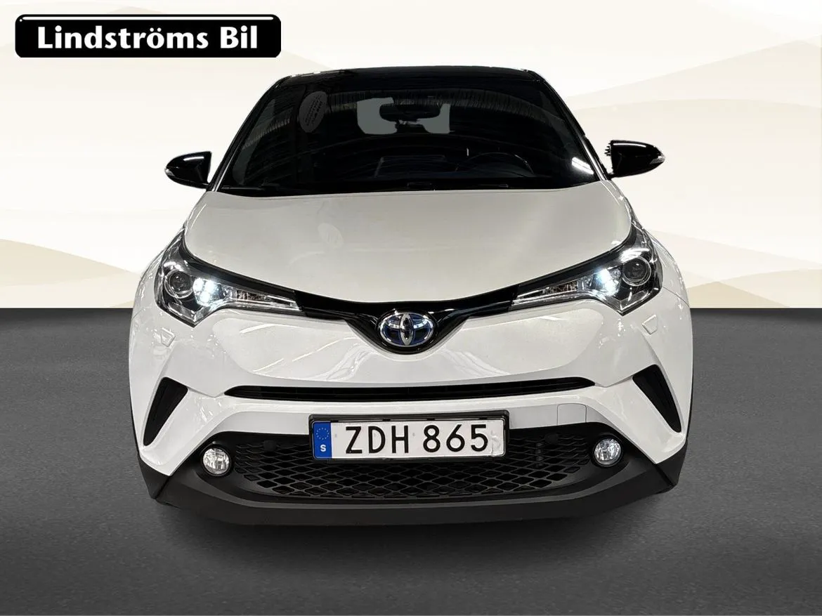 Vehicle image 8