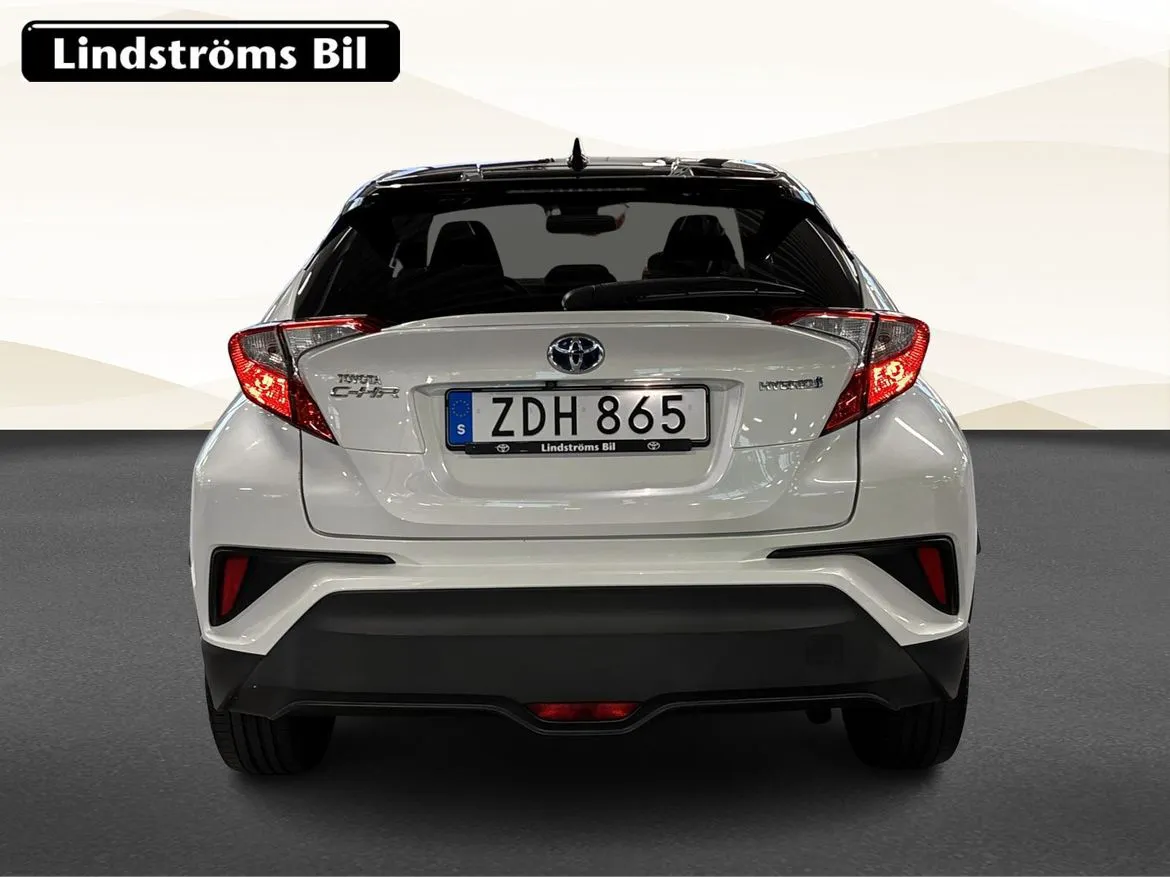 Vehicle image 7