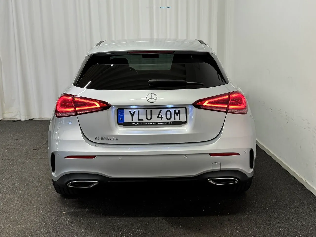 Vehicle image 20