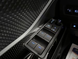 Toyota C-HR bild 23