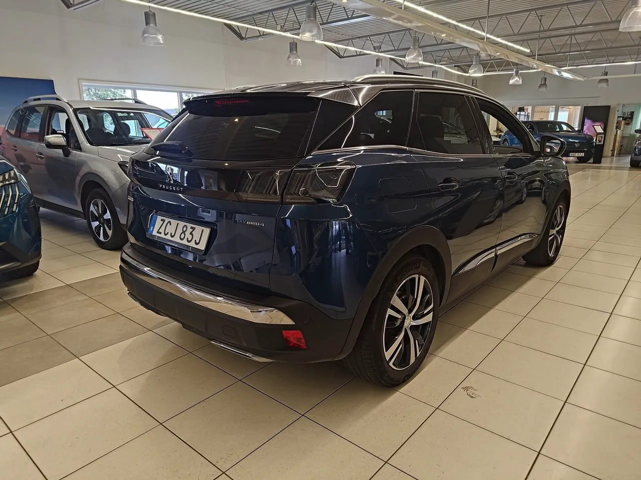 Vehicle image 6