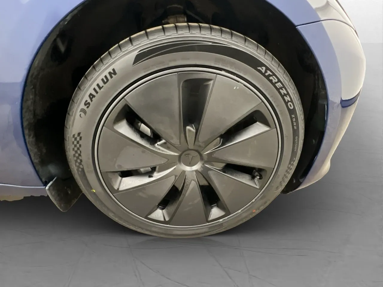Vehicle image 33