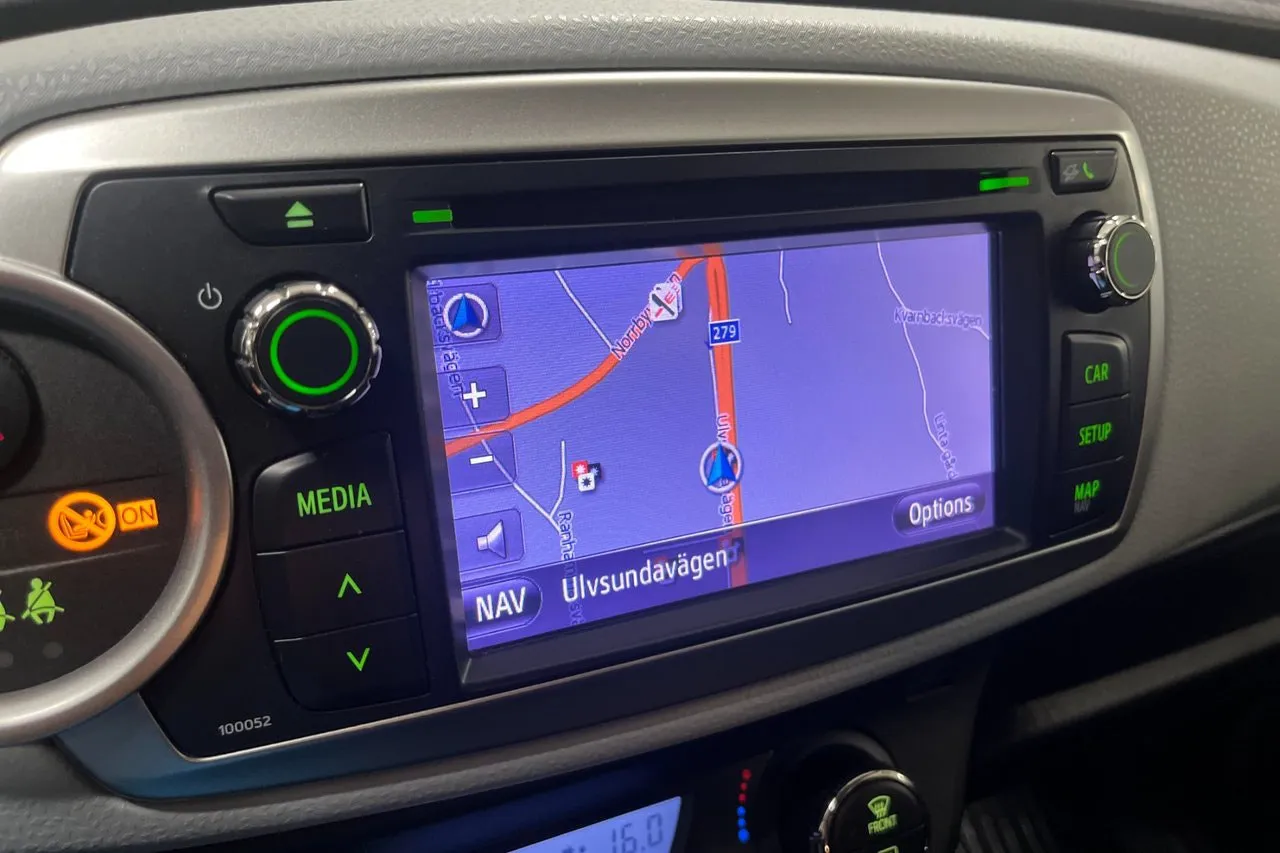Vehicle image 22
