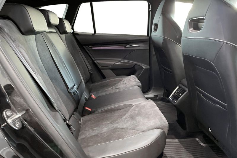 Skoda Enyaq bild 16
