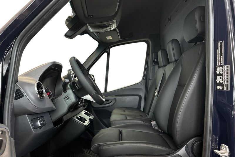 Mercedes Sprinter bild 8