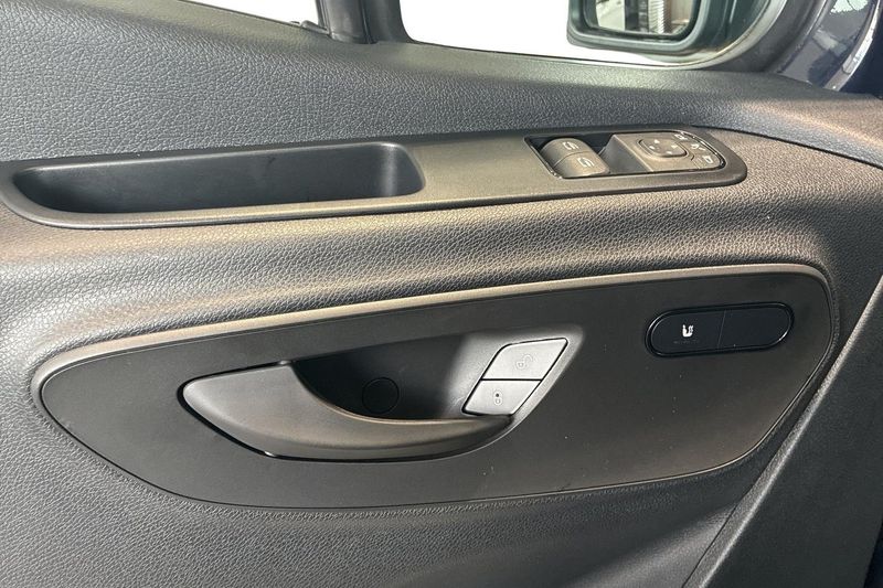 Mercedes Sprinter bild 15