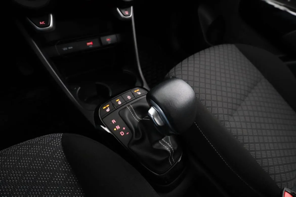 Vehicle image 23