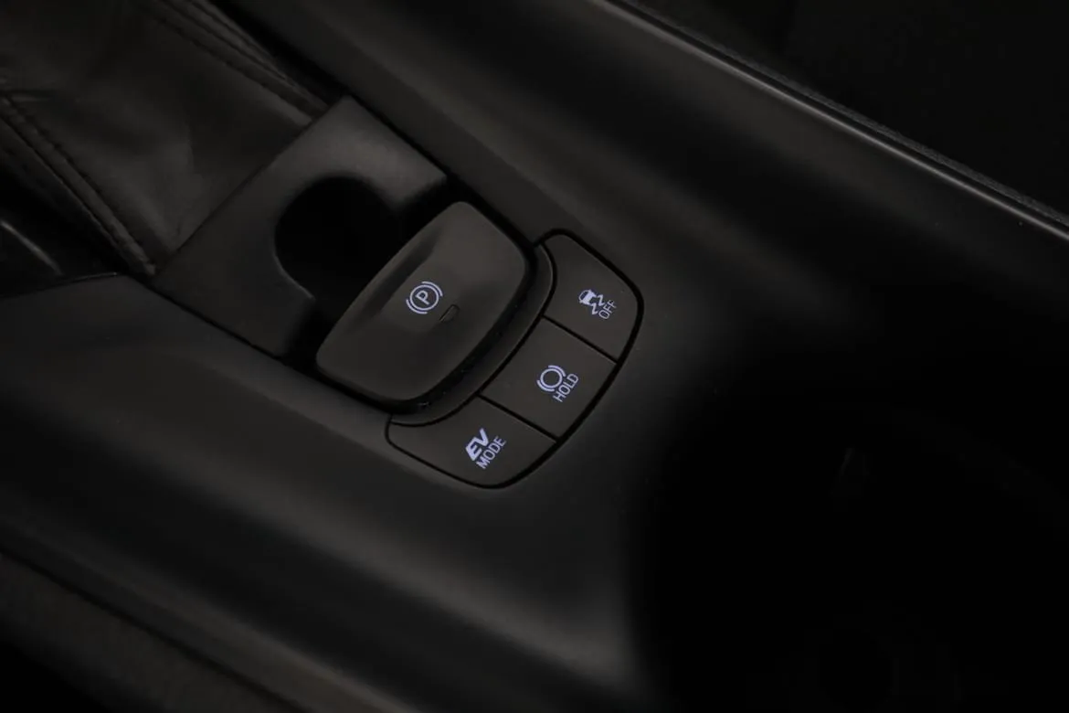 Vehicle image 27
