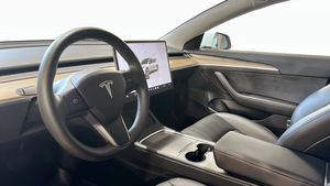 Tesla Model 3 bild 7