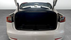 Tesla Model 3 bild 13
