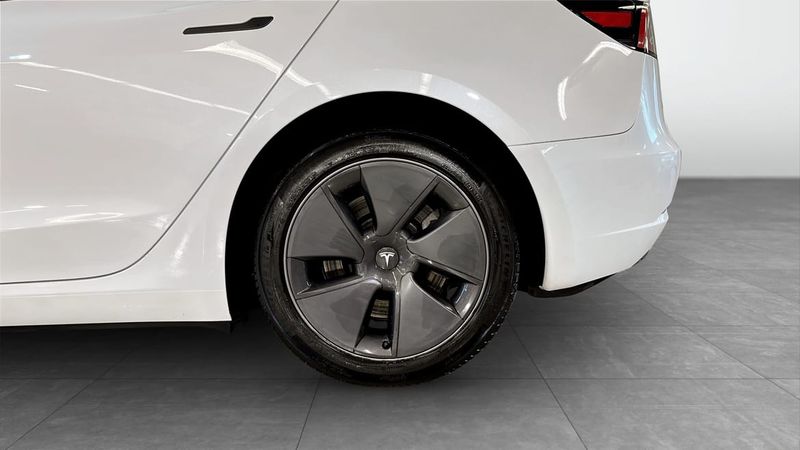 Tesla Model 3 bild 6