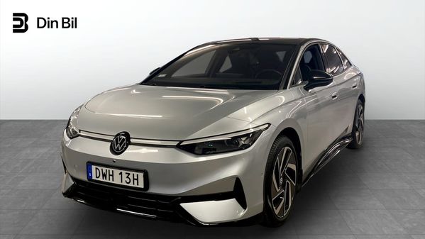 Volkswagen ID.7 Pro Perfomance 77KWh / Pano & Drag - 2025