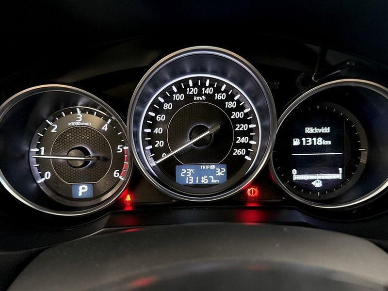 Mazda 6 bild 9