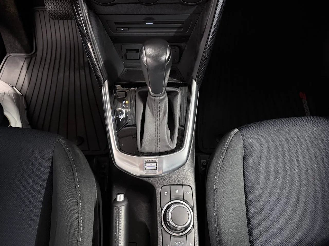 Vehicle image 13