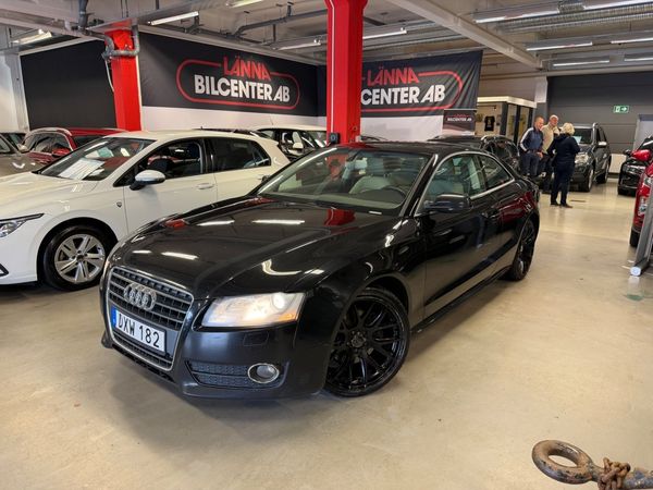 Audi A5 Coupé 2.0 TDI 2 ägare Skinn Taklucka Låg årsskatt - 2011